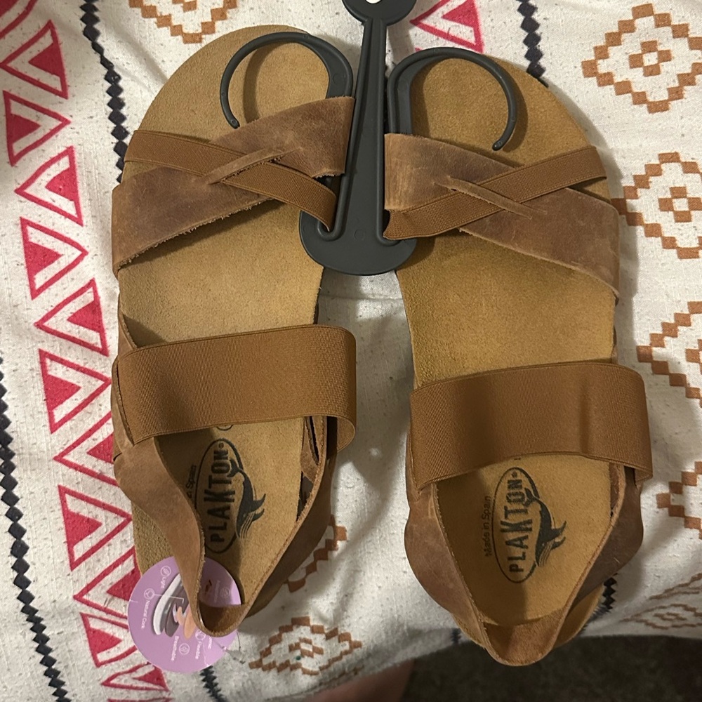 Brand new women’s plankton sandals